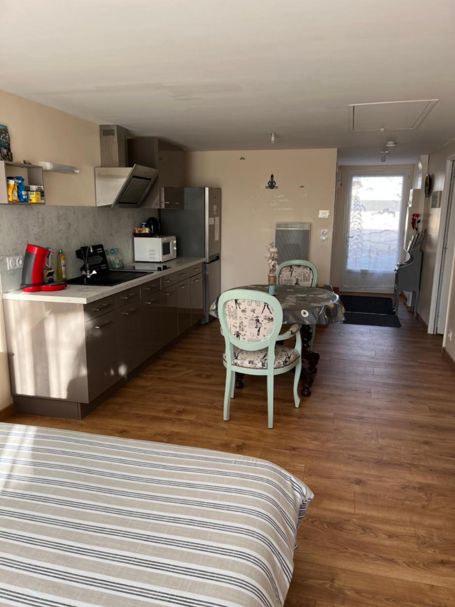 Studio pour 2 personnes à Tonnay Charente - Housity