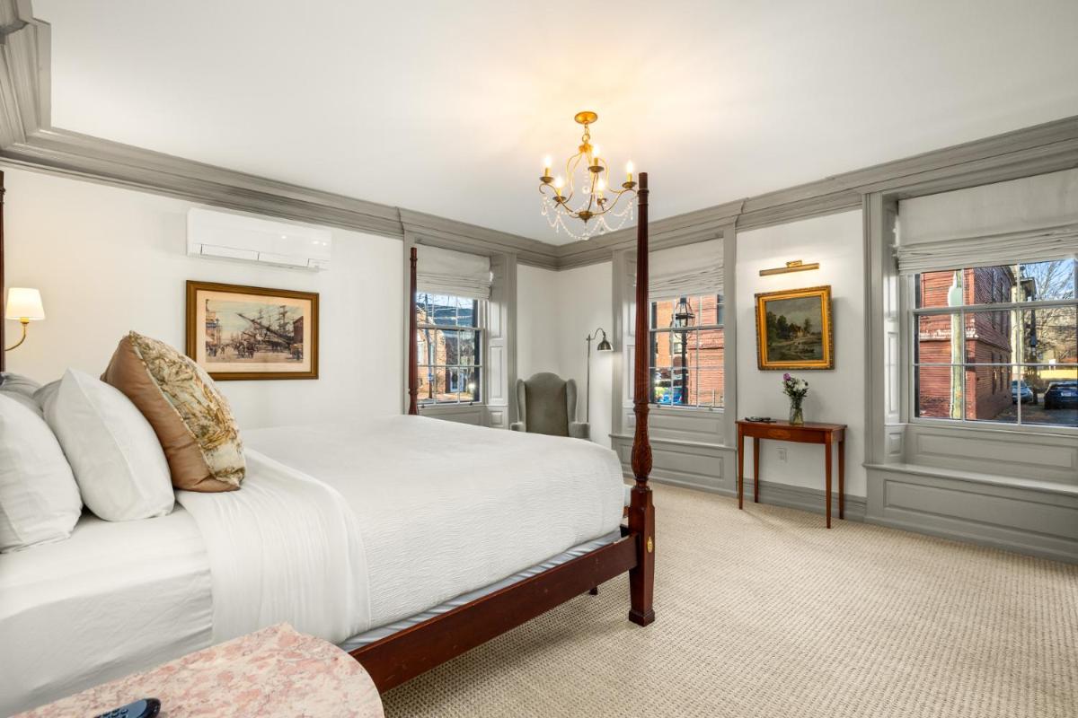 The Davenport Inn - Housity