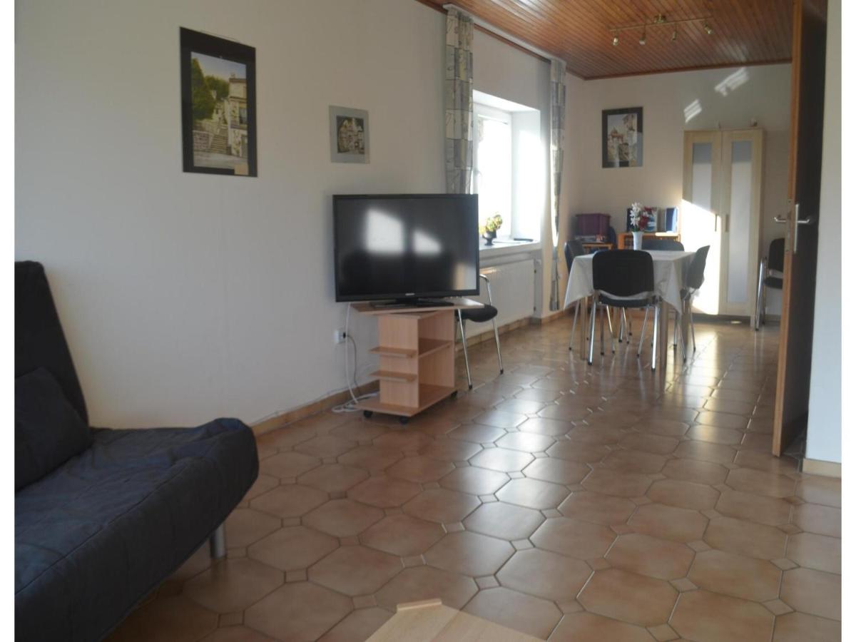 Ferienwohnung im Obergeschoss, Homberg - Housity