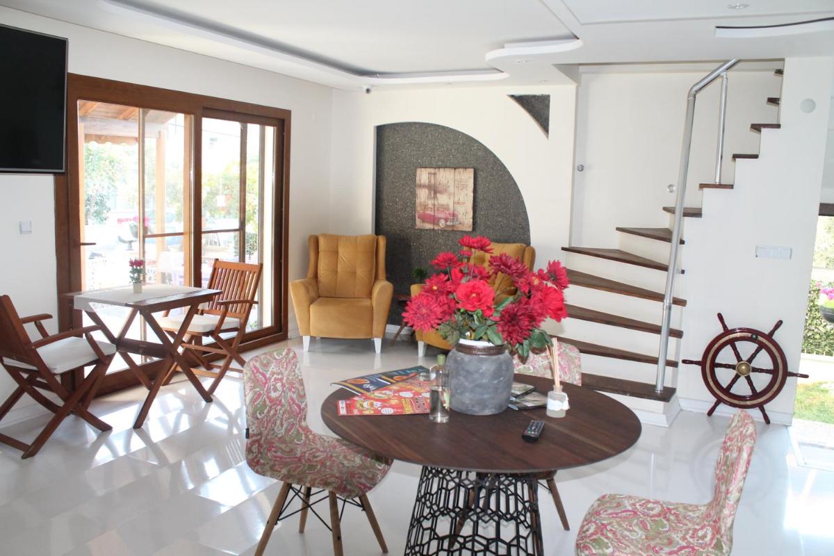 Lila Butik Hotel Dikili - Housity