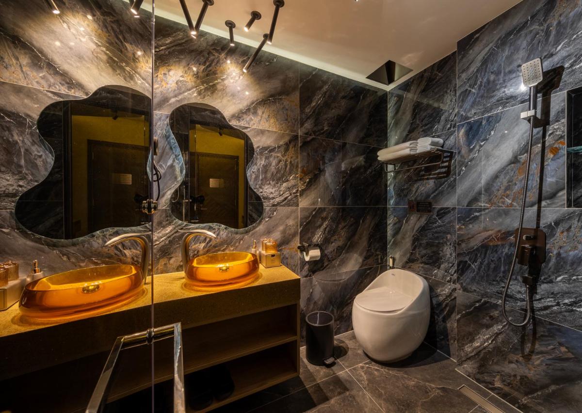 Pynt Hotel 5 - Housity