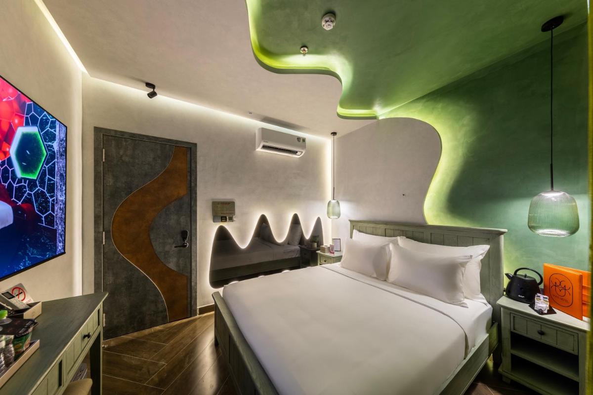 Pynt Hotel 5 - Housity
