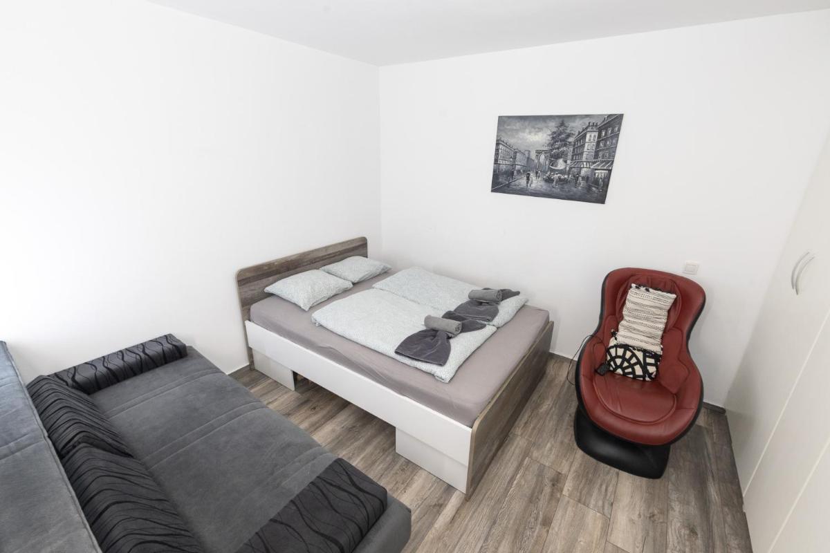 Apartma Rakita - Housity