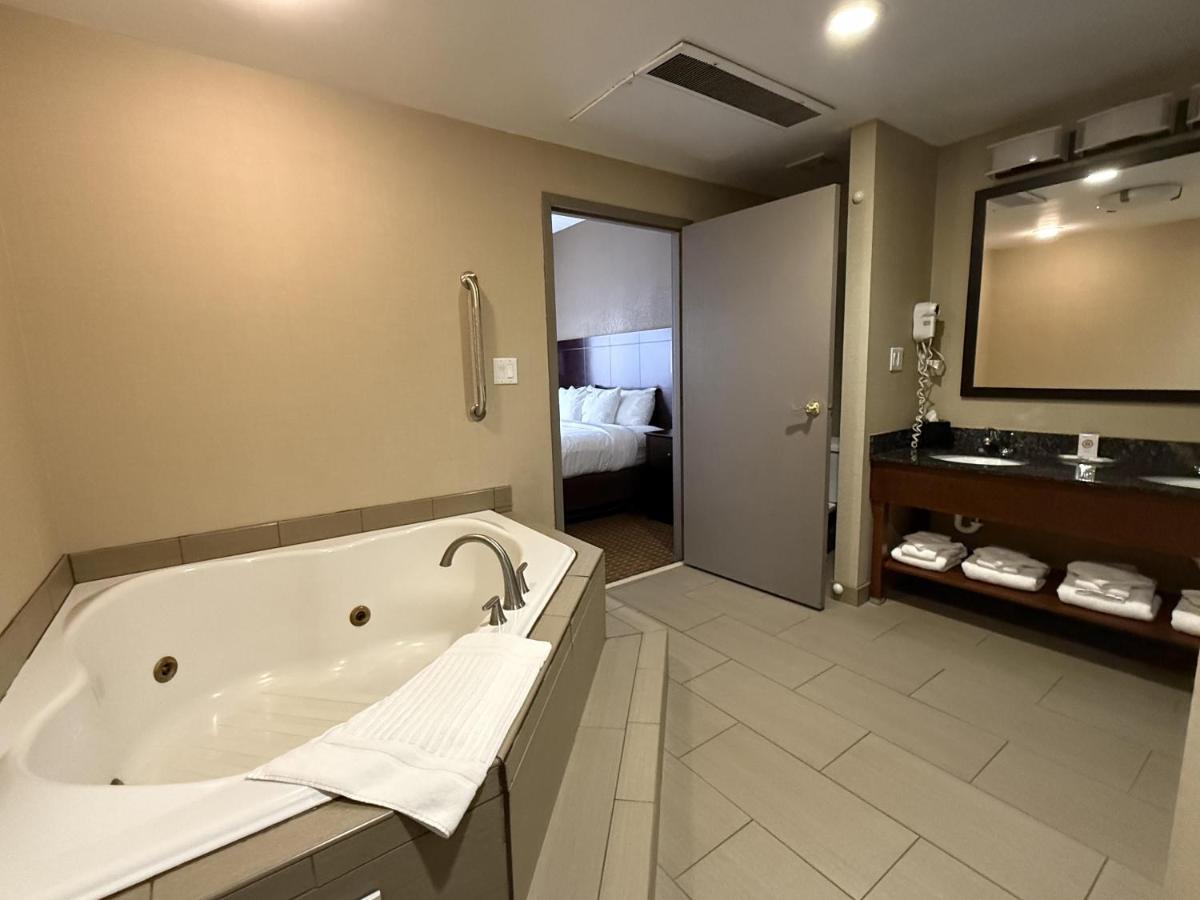 SureStay by Best Western Marion - Housity