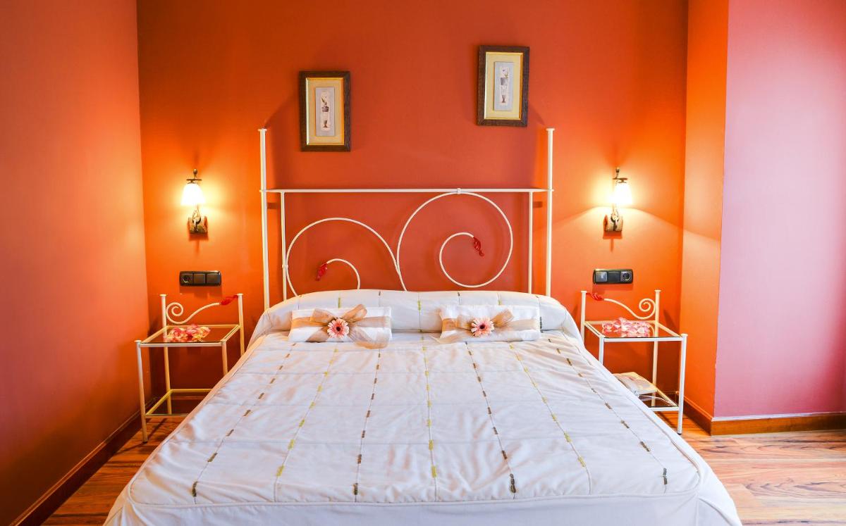 Café Bar Hotel Jefi - Housity