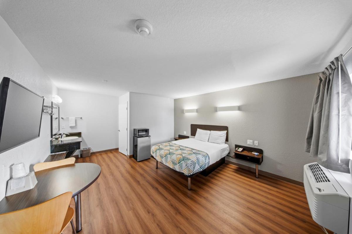 Motel 6-Moultrie, GA - Housity