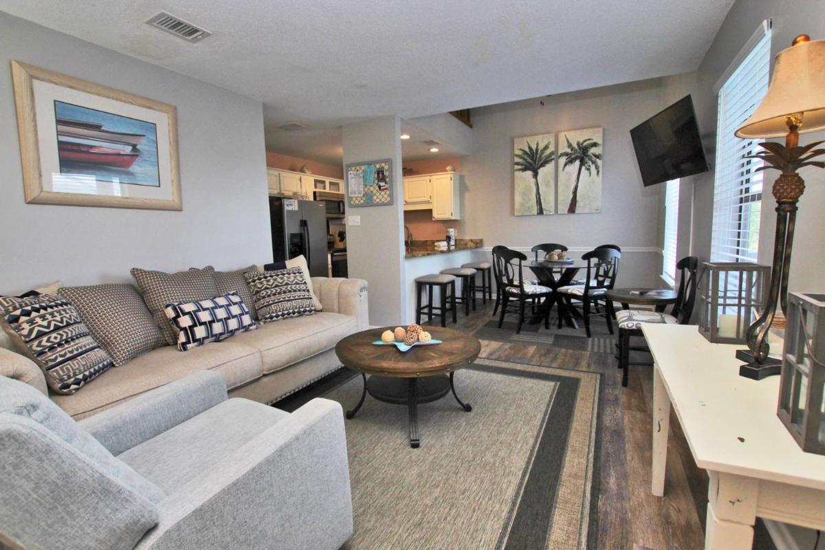 Ocean Reef 304 by Youngs Suncoast - Housity