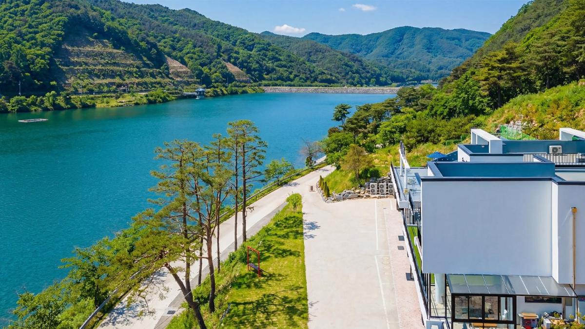 Chungnam Cheongyang Kongmaea Poolvilla - Housity