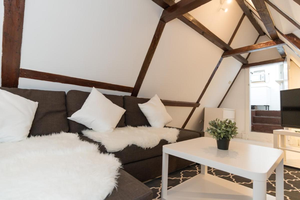 Lil' Dutch Studio - Housity