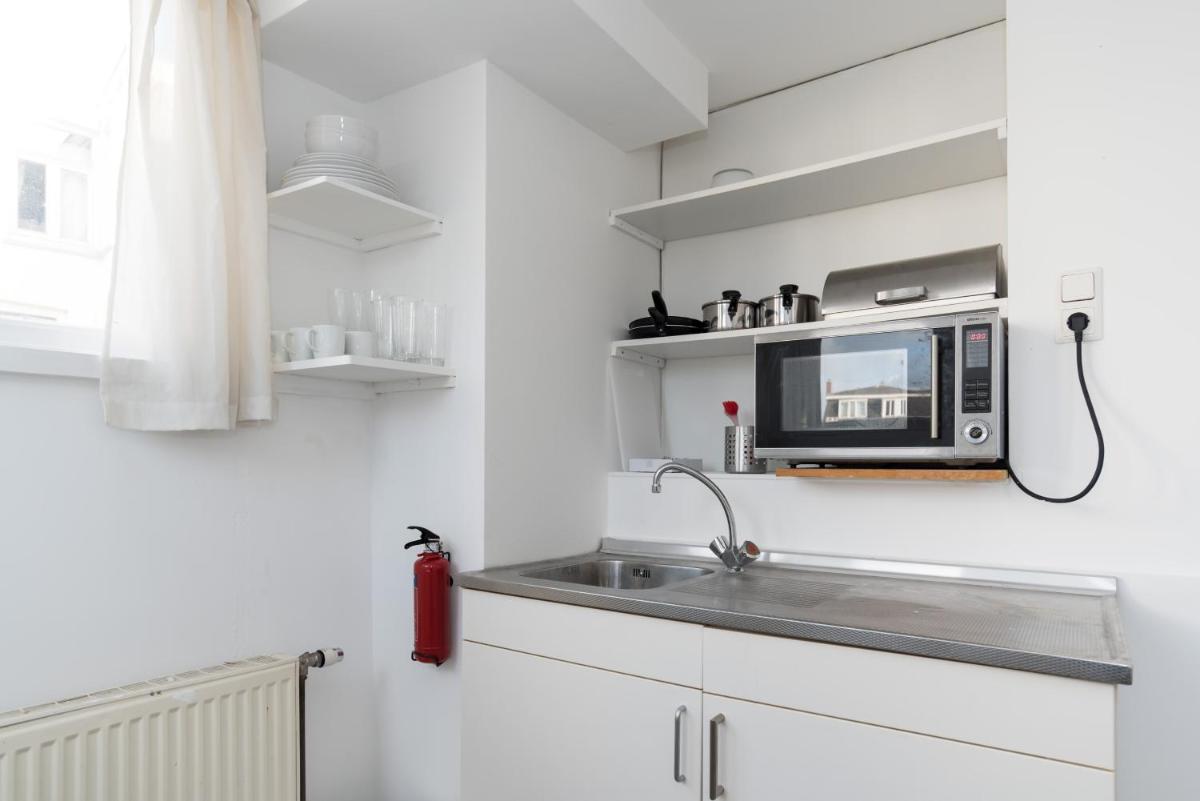 Suitetrails - Lil' Dutch Studio