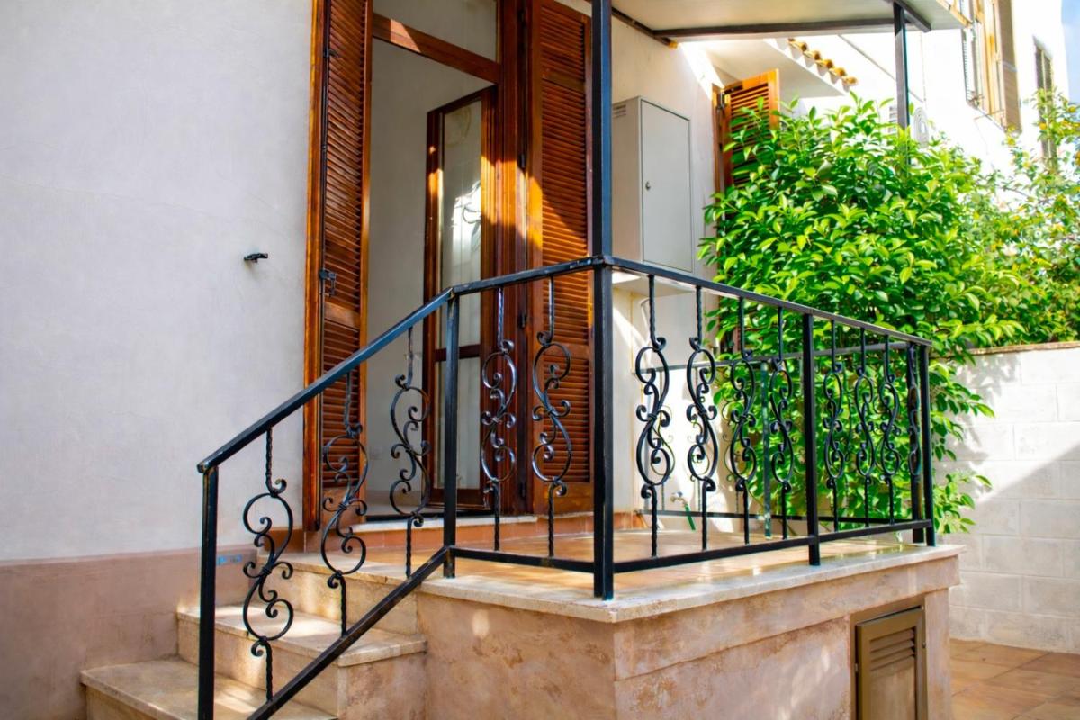 WHOLE HOLIDAY HOME APARTMENT FANTASTIC CIVITAVECCHIA da Pamino & Priscilla con due Camere letto! - Housity