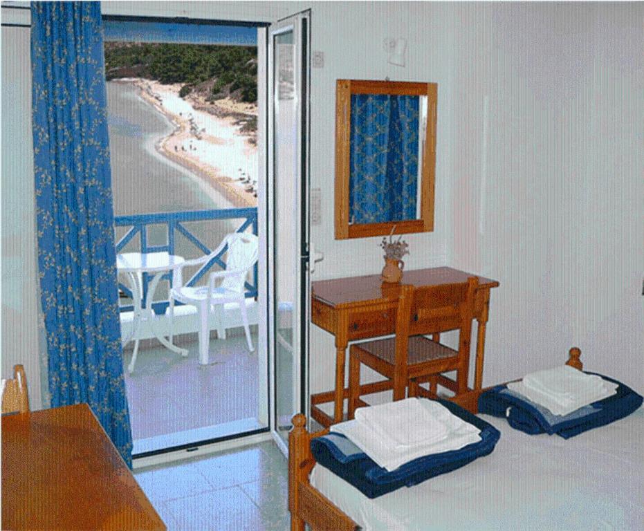 Blue Horizon - Housity