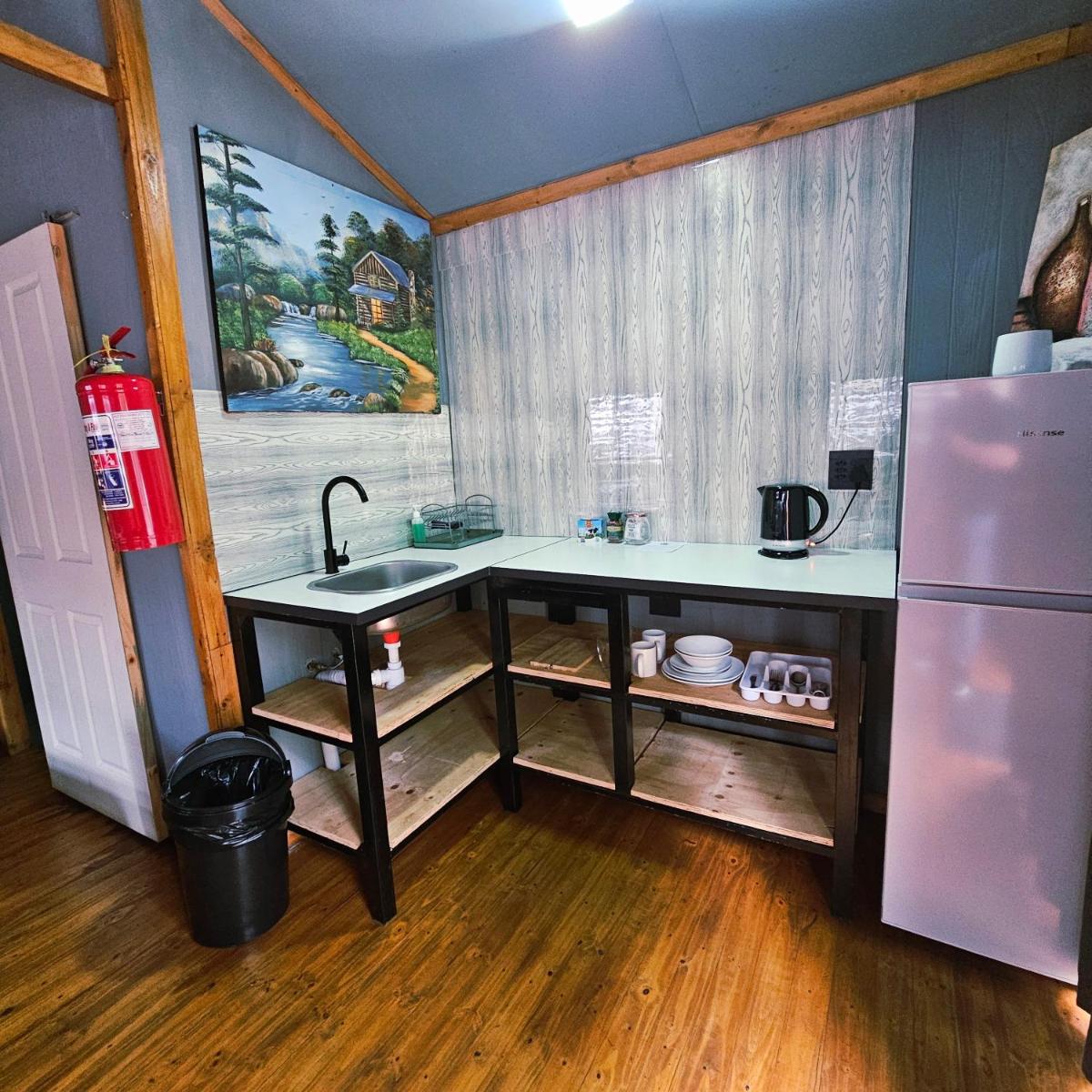ZUCH Accommodation at Pafuri Self Catering - Guest Suite - Housity