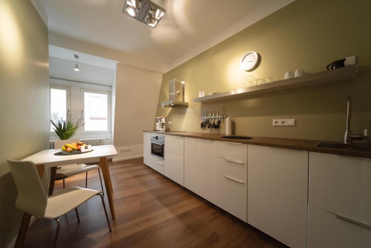 Küche/Küchenzeile in der Unterkunft Carl.22 City Appartements