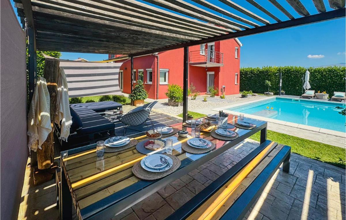 Holiday Home Trilj 15 - Housity