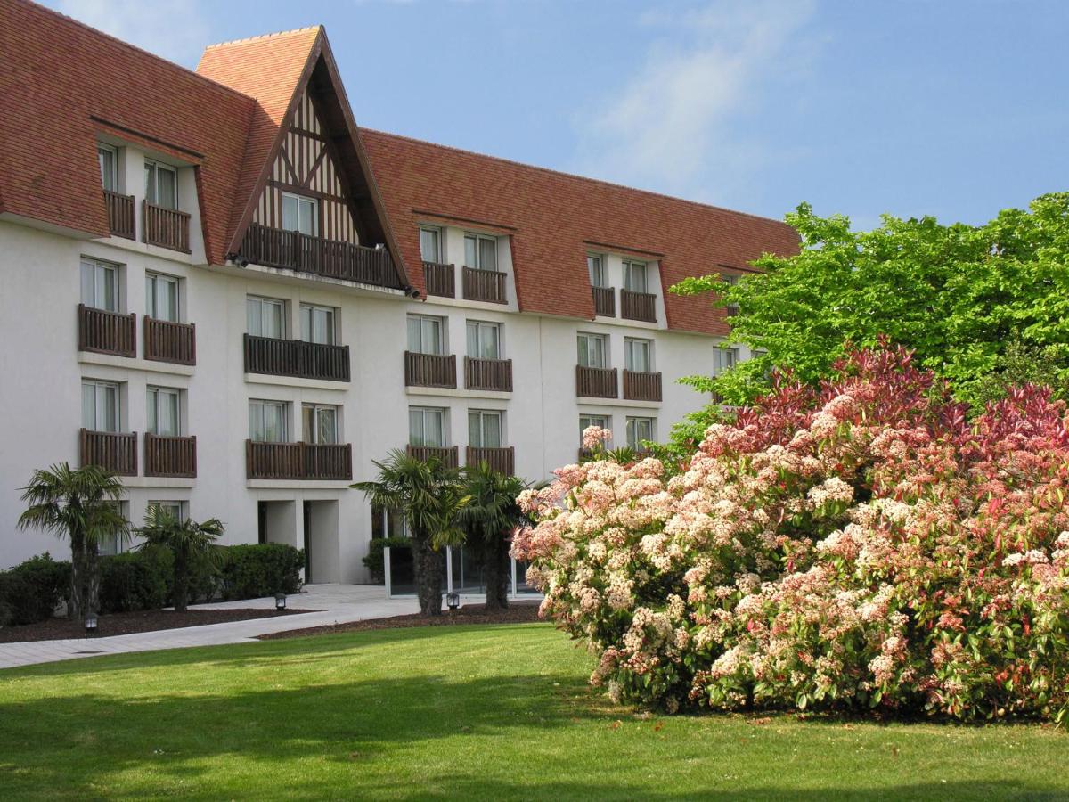 Jardin de l'établissement Amirauté Hôtel Golf Deauville