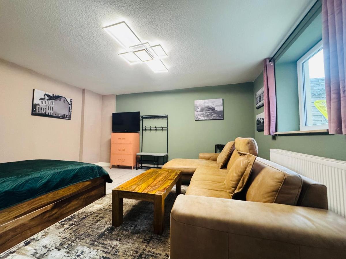 Studio-Apartment mit eigenem Eingang und Terrasse in Kiel-Holtenau - Housity