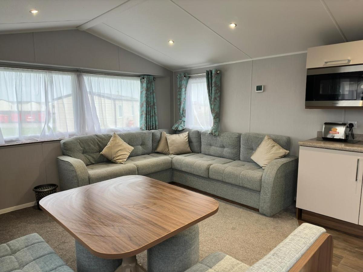 Perranporth Beach 3 Bed Holiday Home Cornwall. - Housity