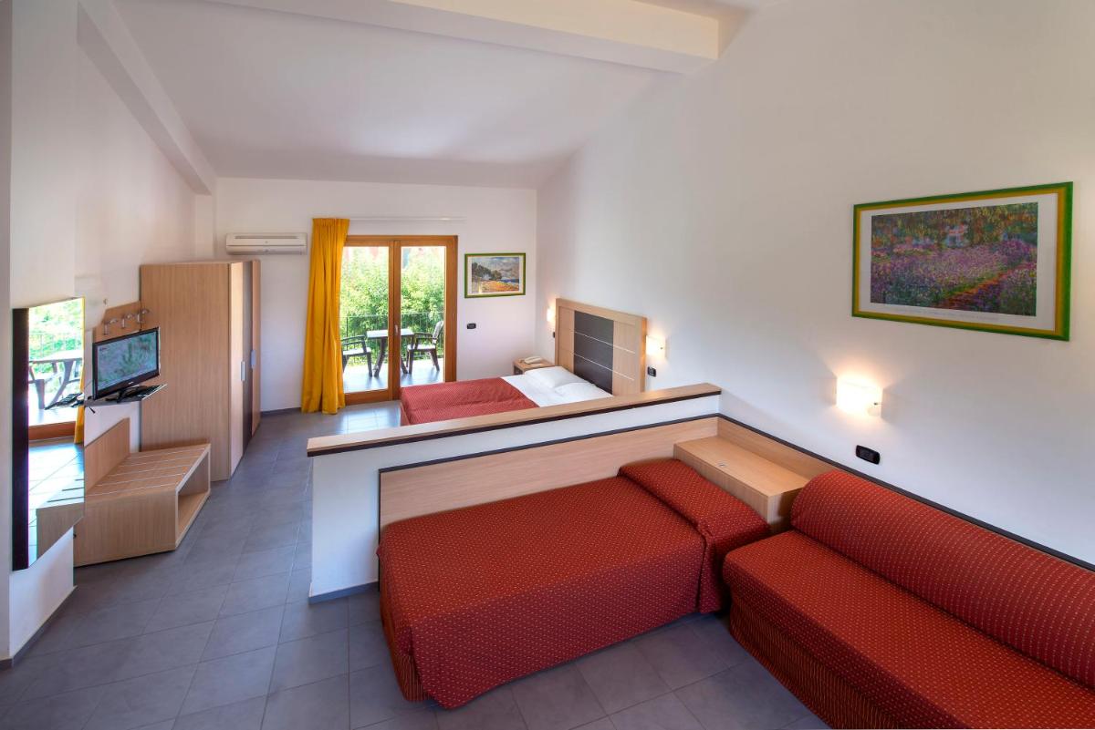 VOI Baia di Tindari Resort - Housity