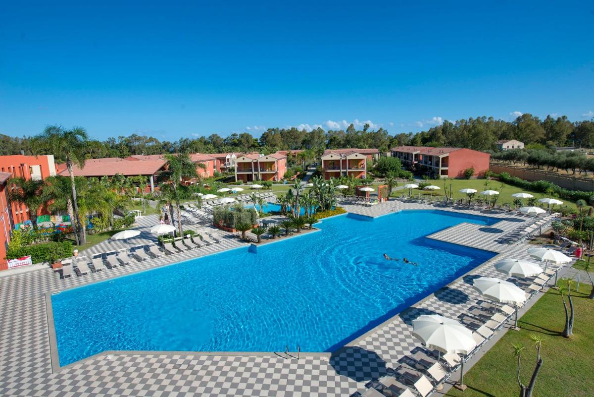 VOI Baia di Tindari Resort - Housity