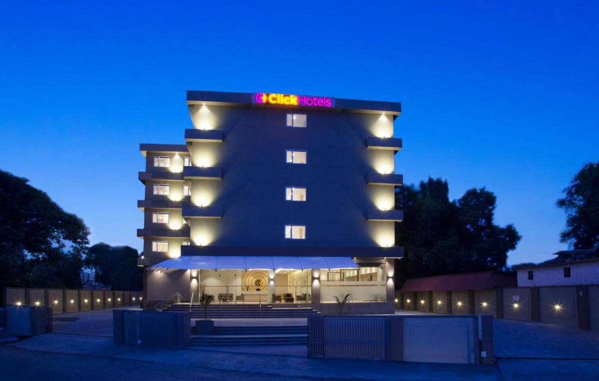 Suitetrails - Click Hotel, Junagadh