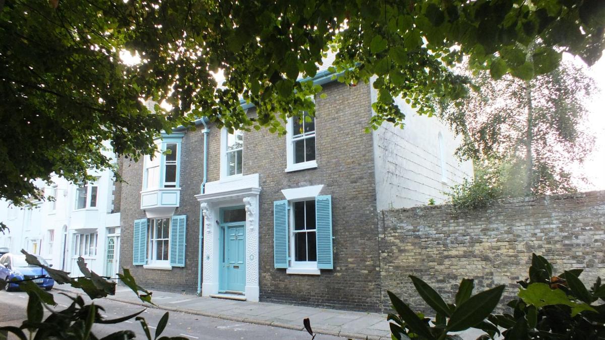 Bear's Well Guest House - Housity