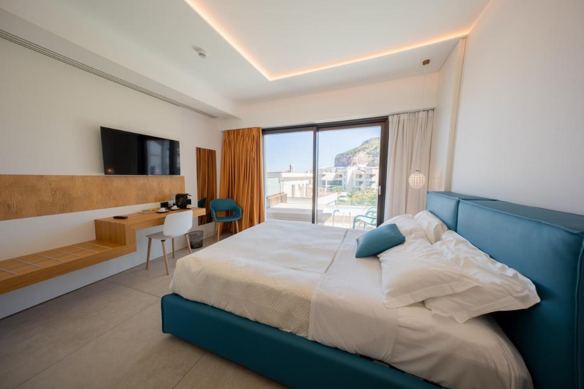 Sunset Hotel - Housity