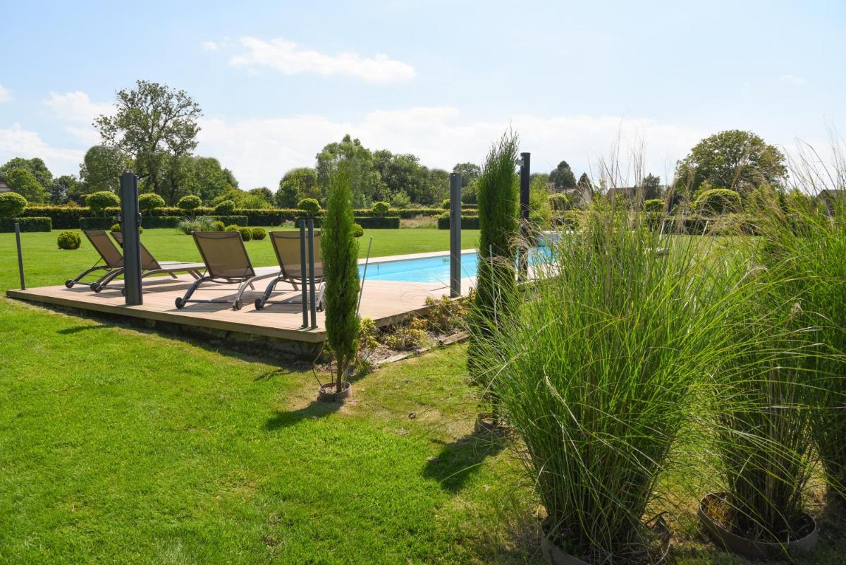 Gite & Chambre d'hotes ClosSaintJoseph - Jacuzzi, Sauna & Piscine ext chauffée - Housity