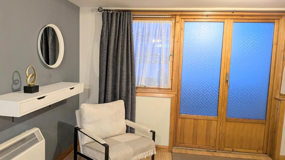 One bedroom self-contained accommodation - Housity
