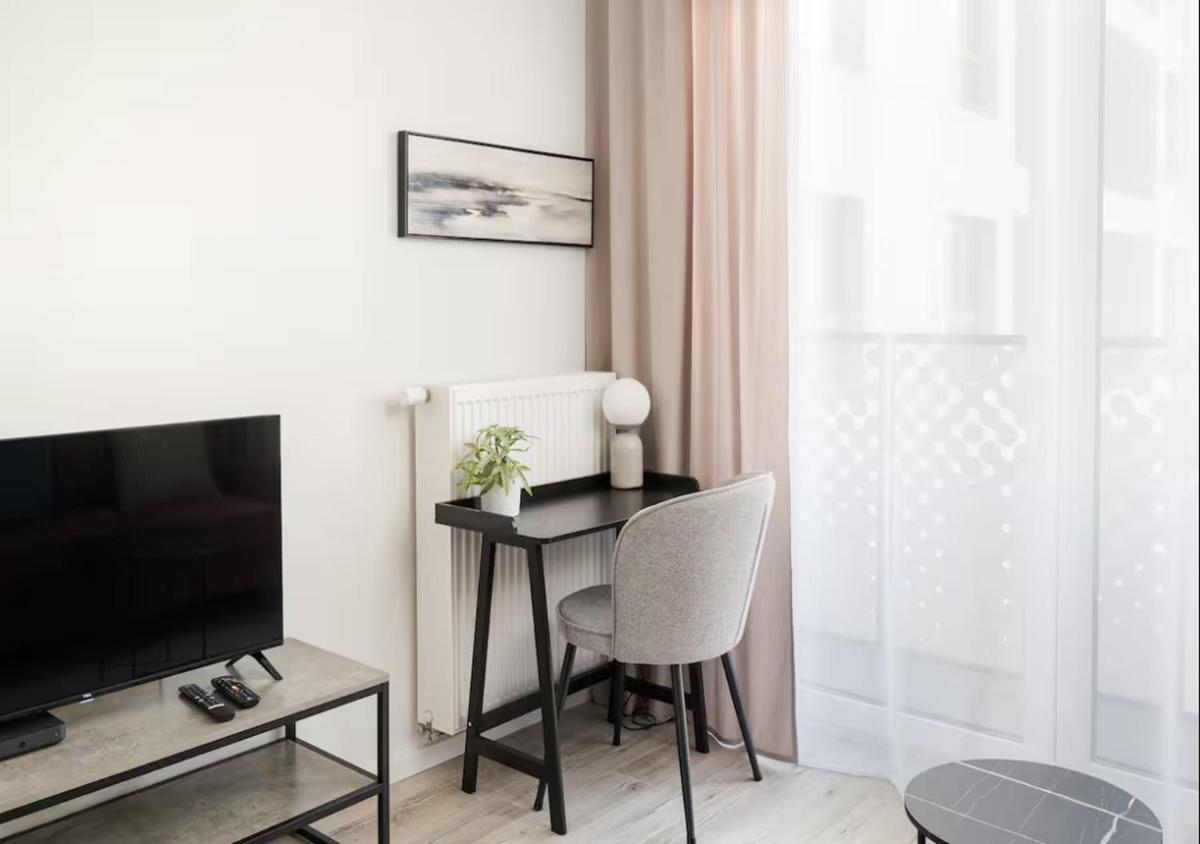 Aleja Krakowska Stylish Apartment - Housity
