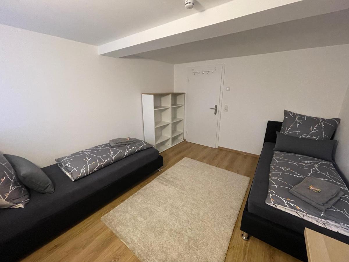 Großzügige Ferienwohnung in Stadtilm, WLAN, Küche und Bad - Housity