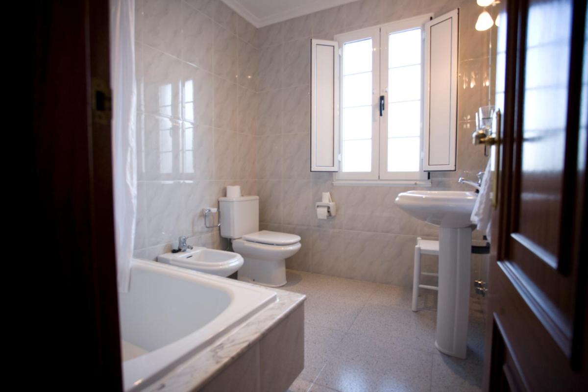 Hostal La Casilla - Housity