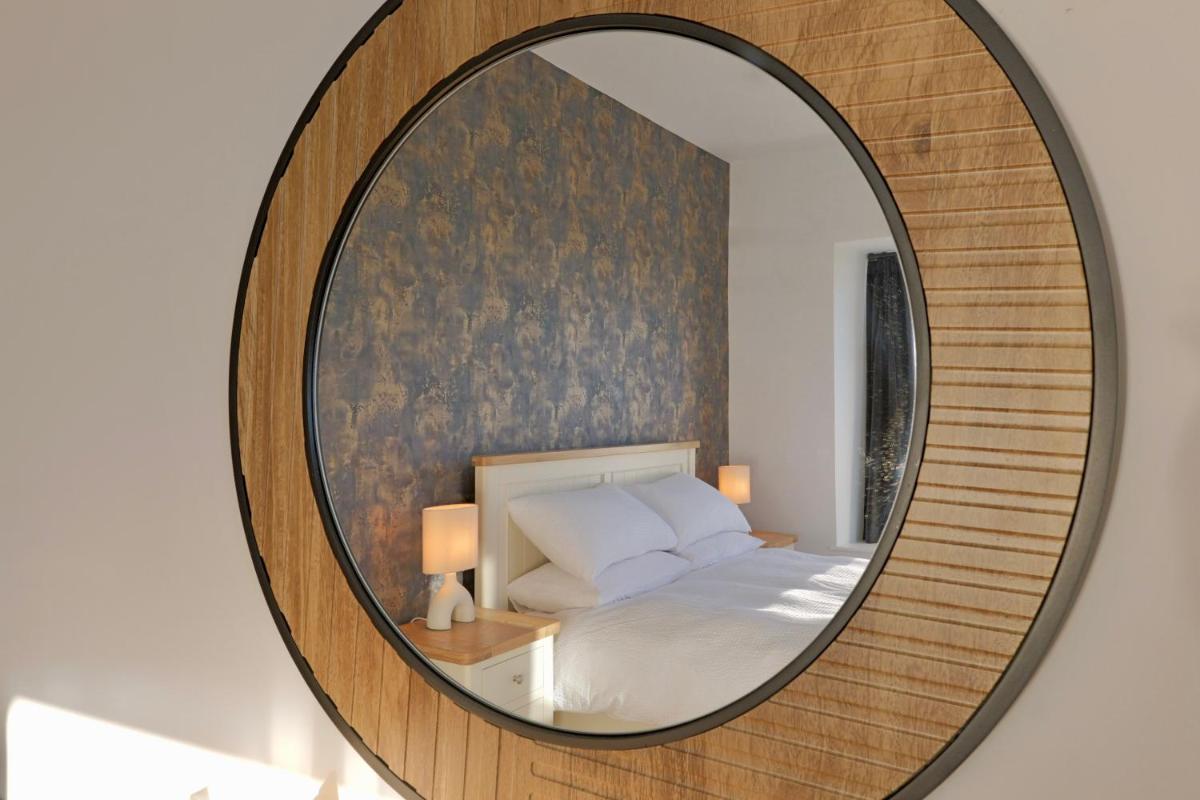 The Tall Trees Hotel - Housity
