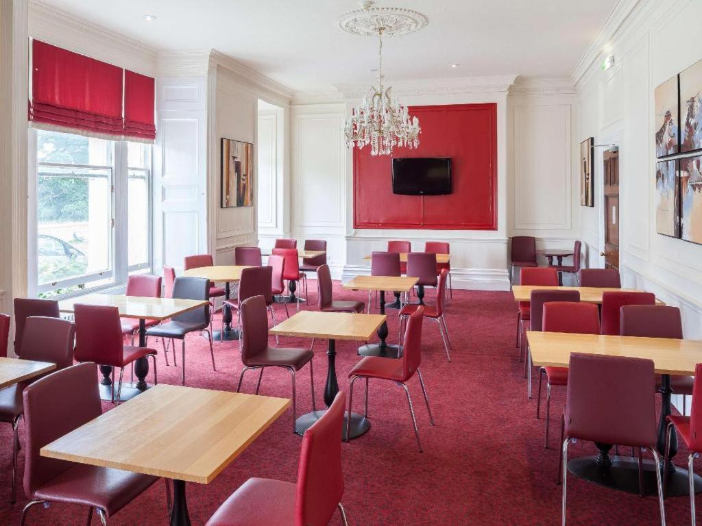 Travelodge Tunbridge Wells - Housity