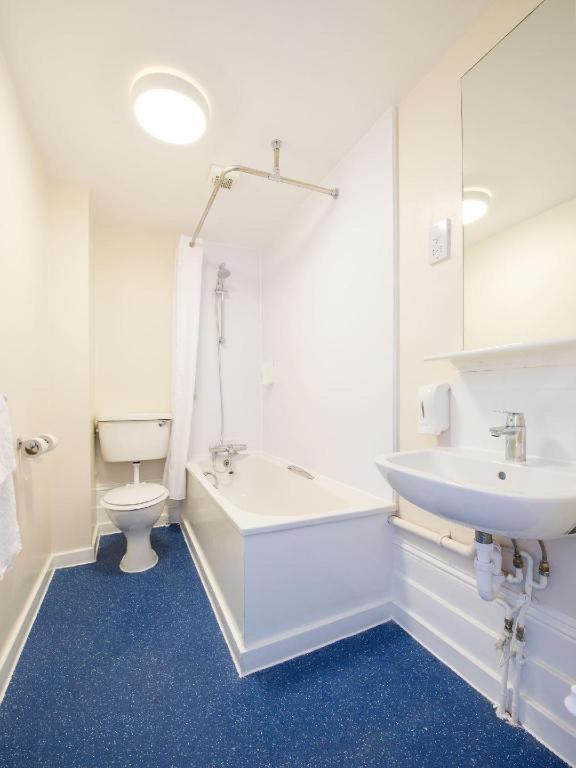 Travelodge Tunbridge Wells - Housity