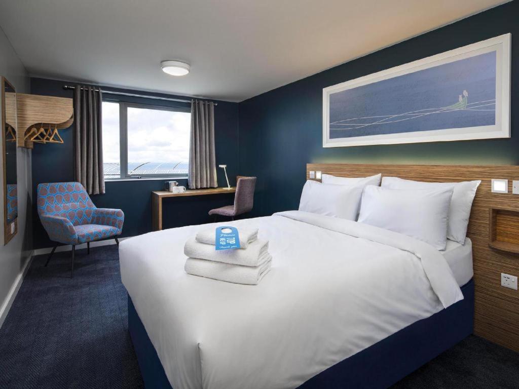 Travelodge Wadebridge - Housity