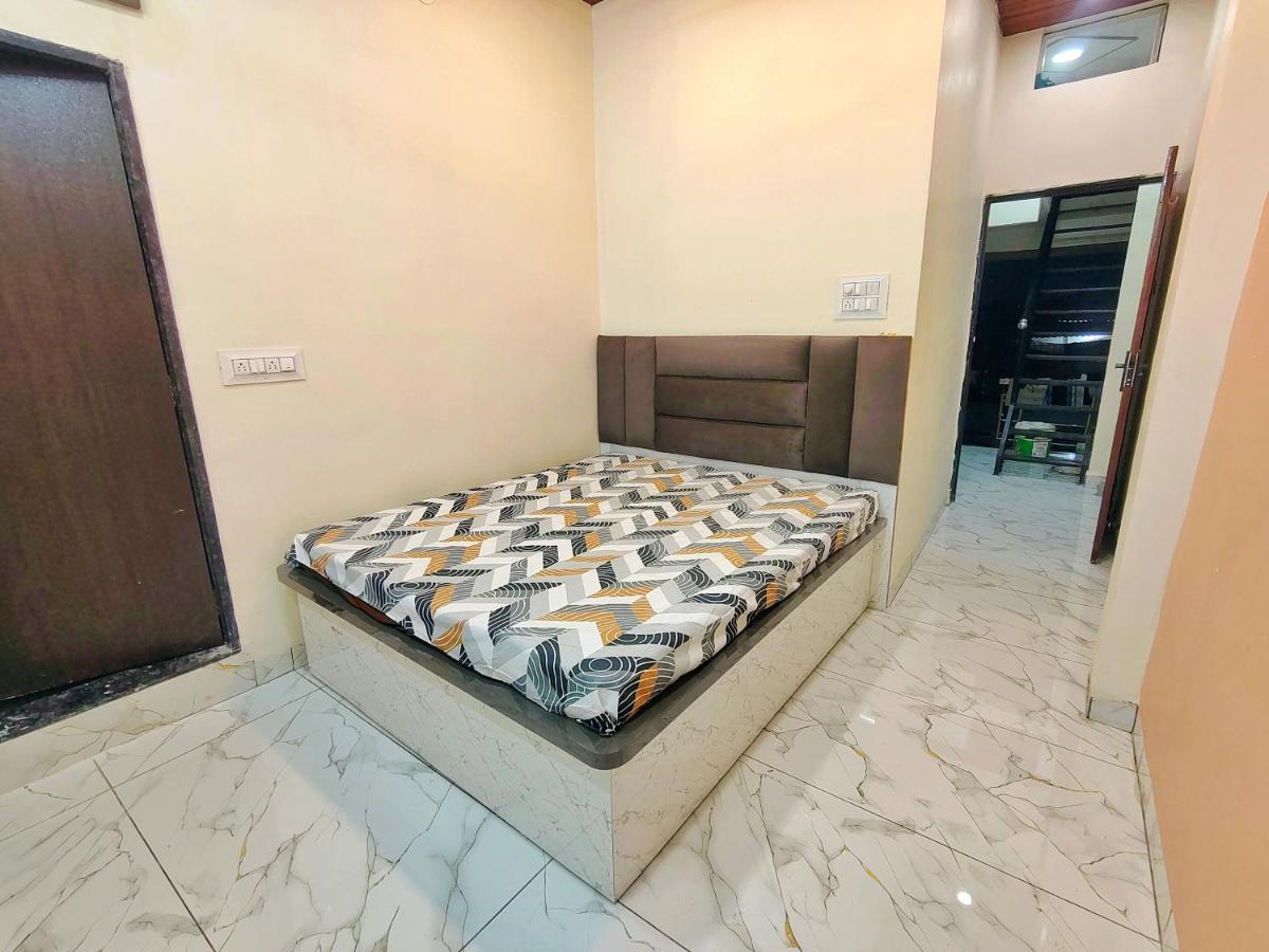Anand Palace - Housity
