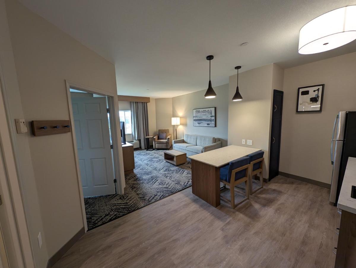 Candlewood Suites Avondale-New Orleans by IHG - Housity