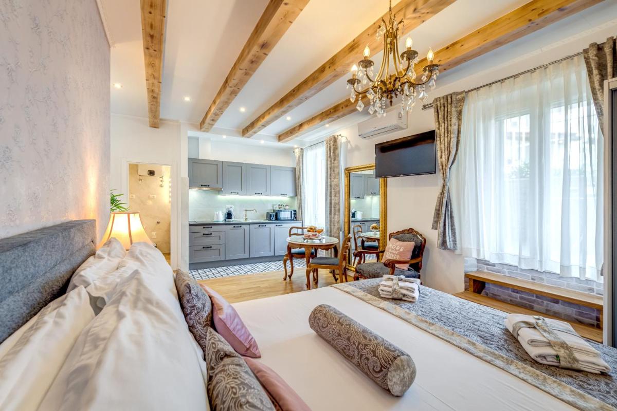 Le Monde Luxury Accommodation - Housity