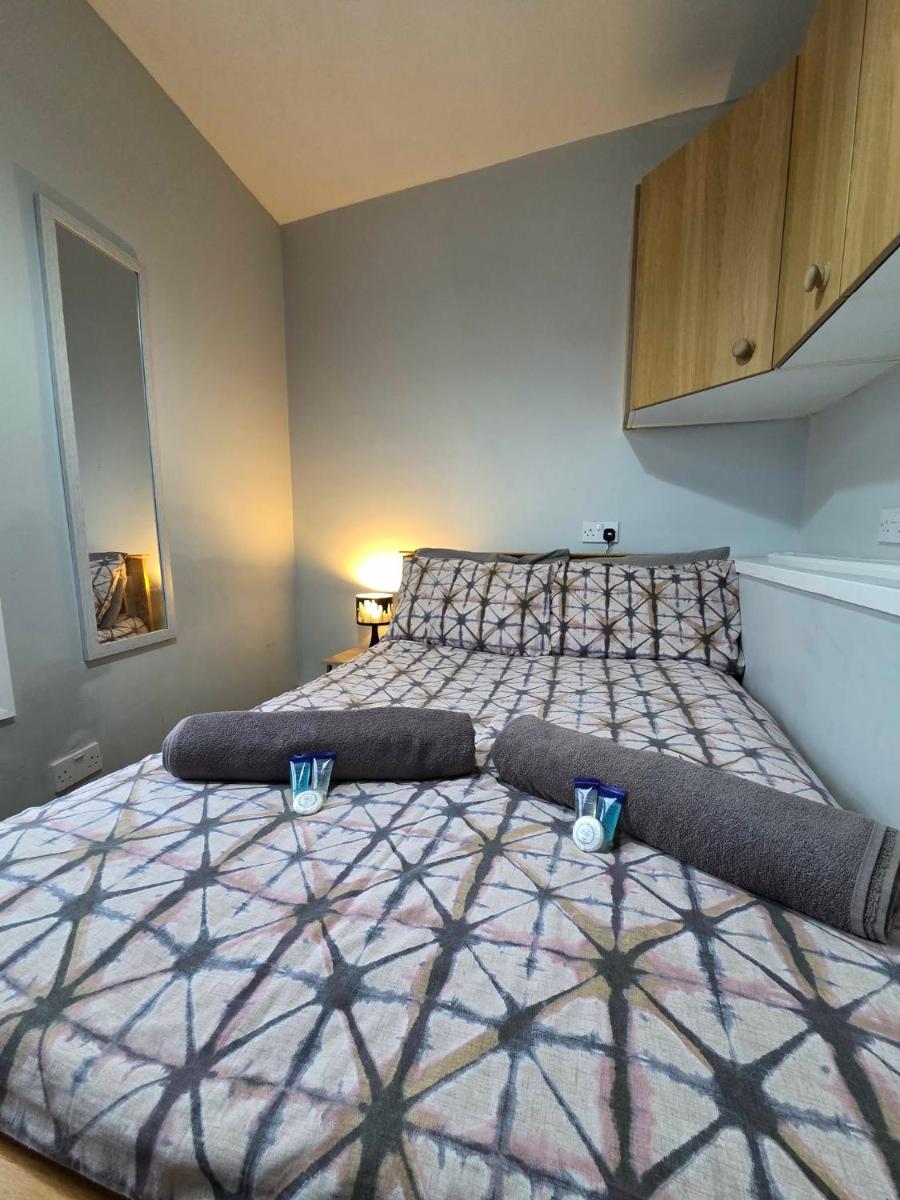 1B Smart Apartments - Housity