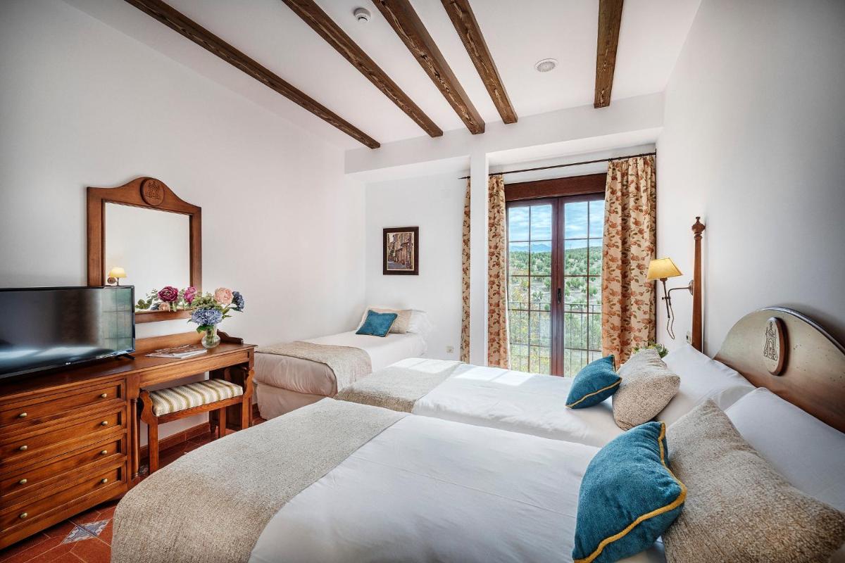 Beneste Cazorla Hotel - Housity