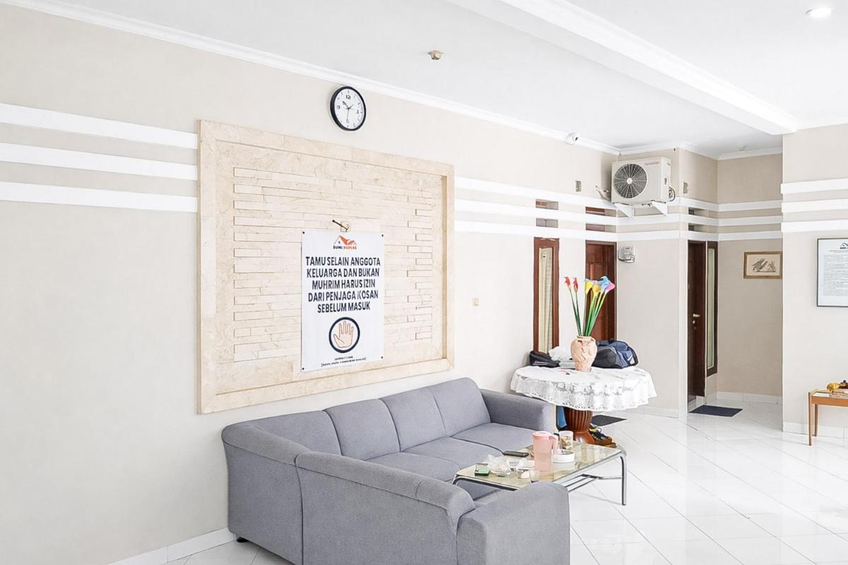 Pilot Guesthouse Tasikmalaya Mitra RedDoorz - Housity