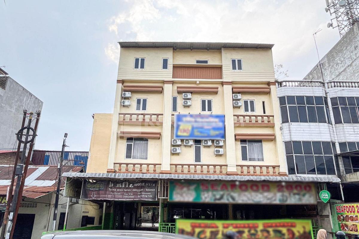 Golden Ritz Homestay Medan Mitra RedDoorz - Hizvo