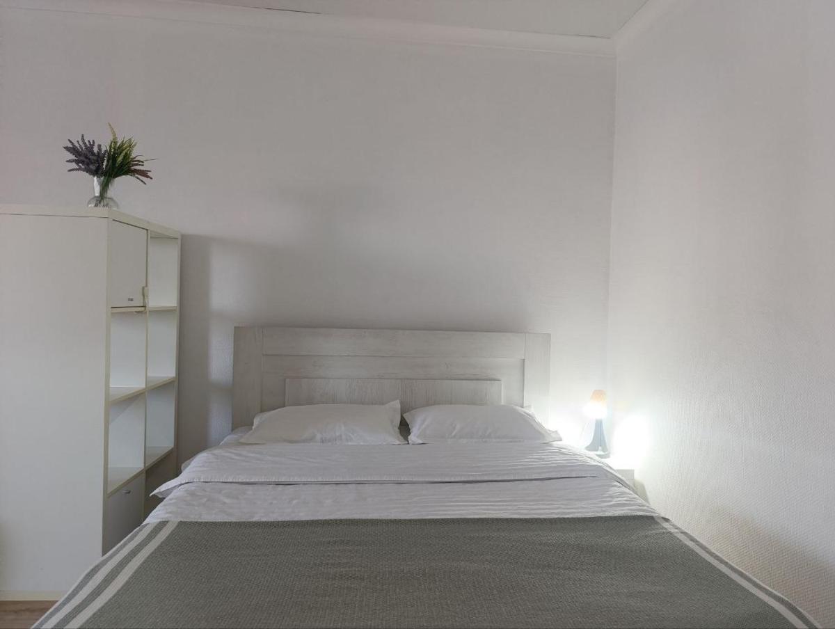 AURA on Manas avenue, 7 - Housity