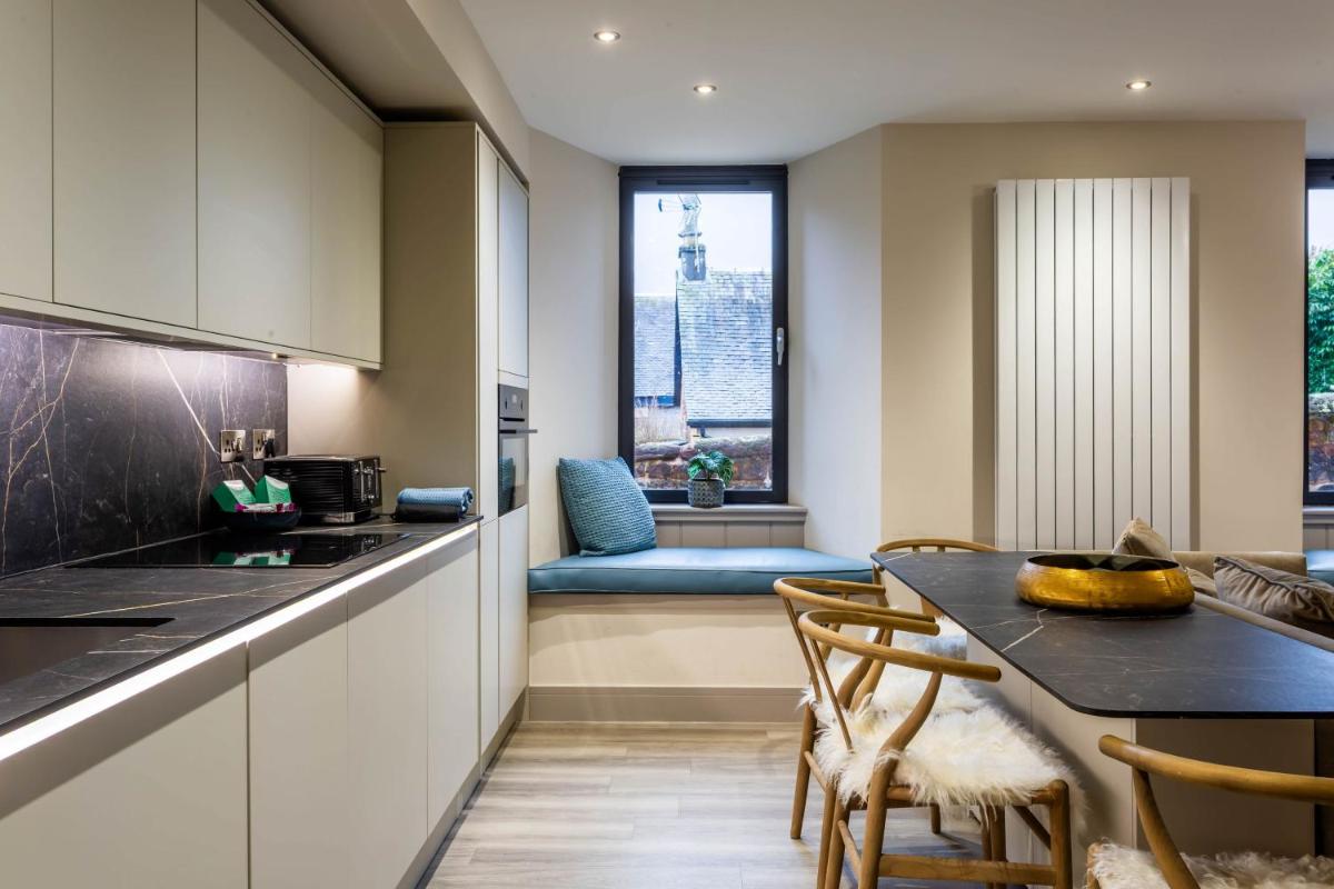 Arran Shores Luxury Shorefront Apartment 4 - Housity