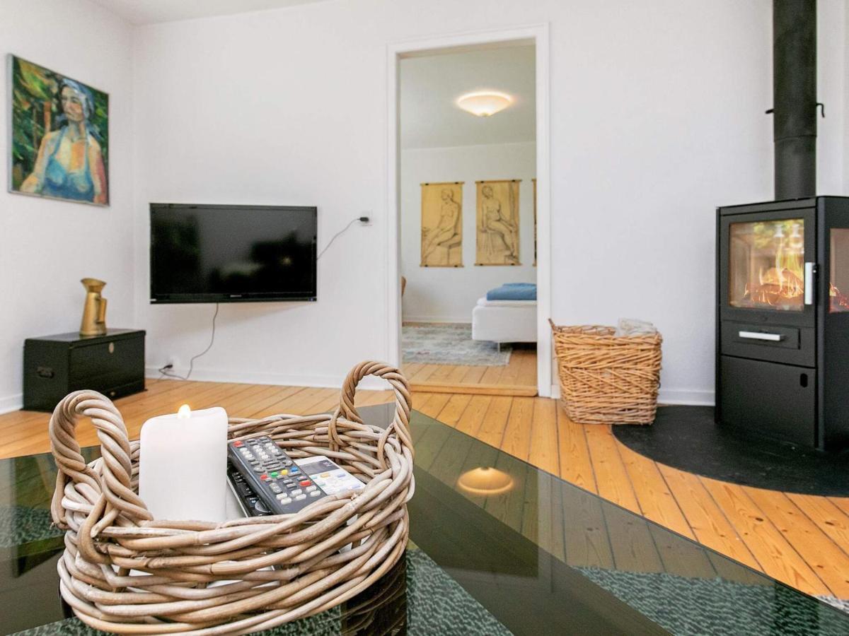 6 person holiday home in Hj rring - Housity