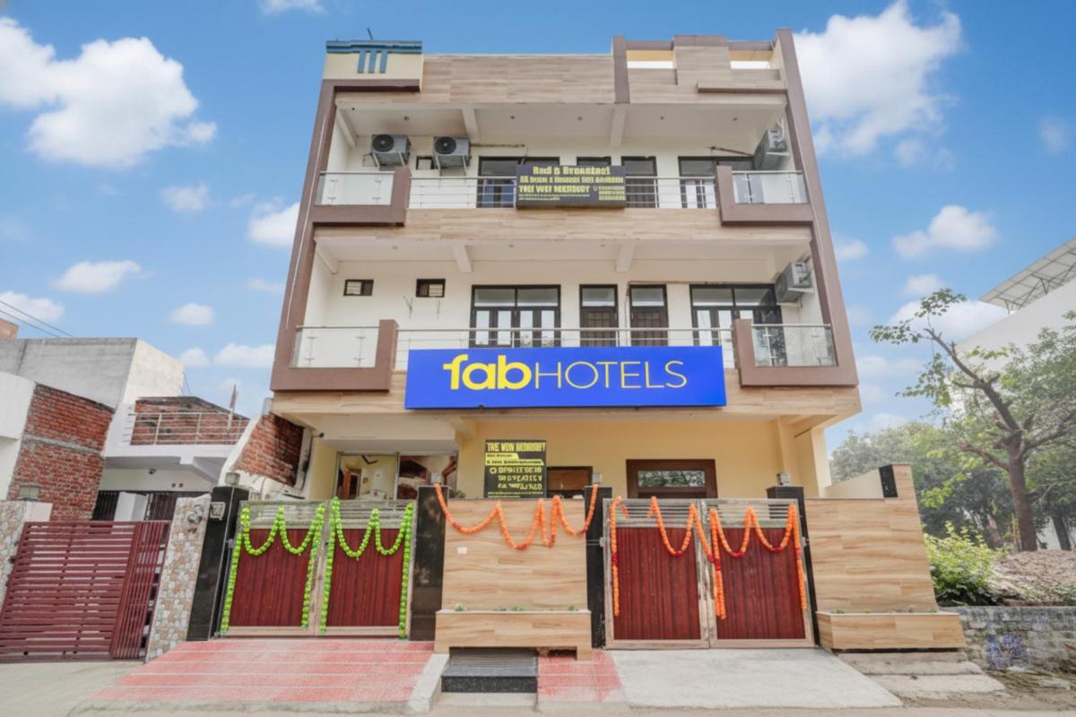 OYO 82073 Tree View Residency - Housity