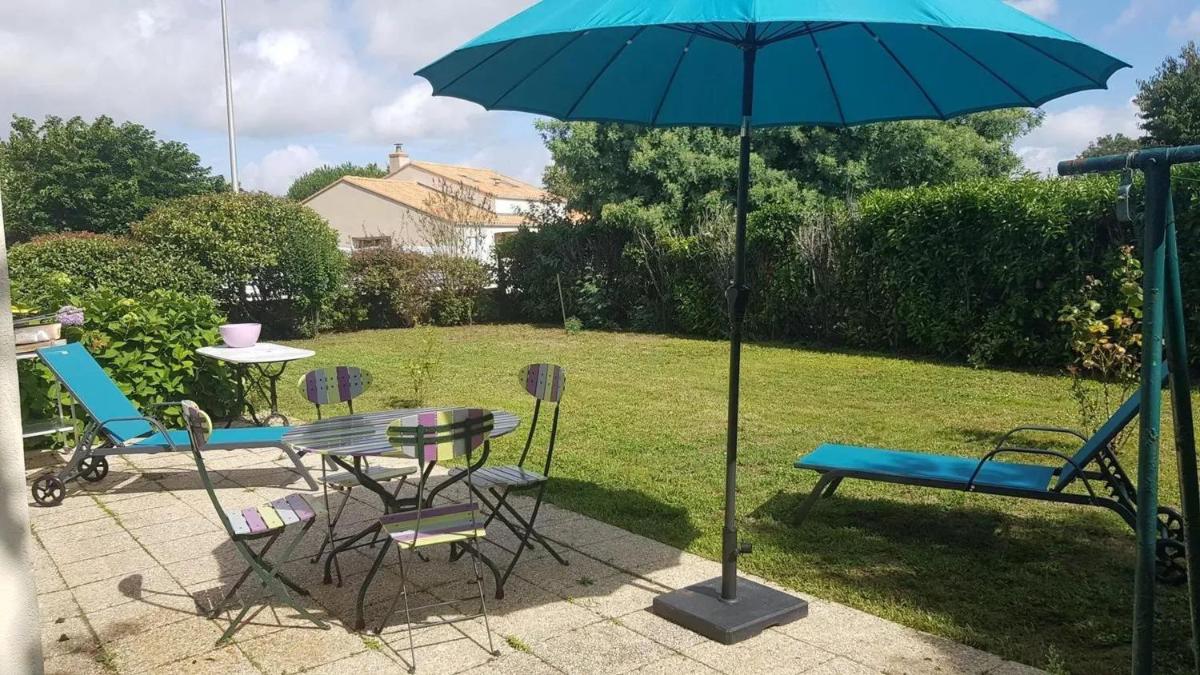 Maison accueillante à Saint-Hilaire-de-Chaléons avec jardin - Housity
