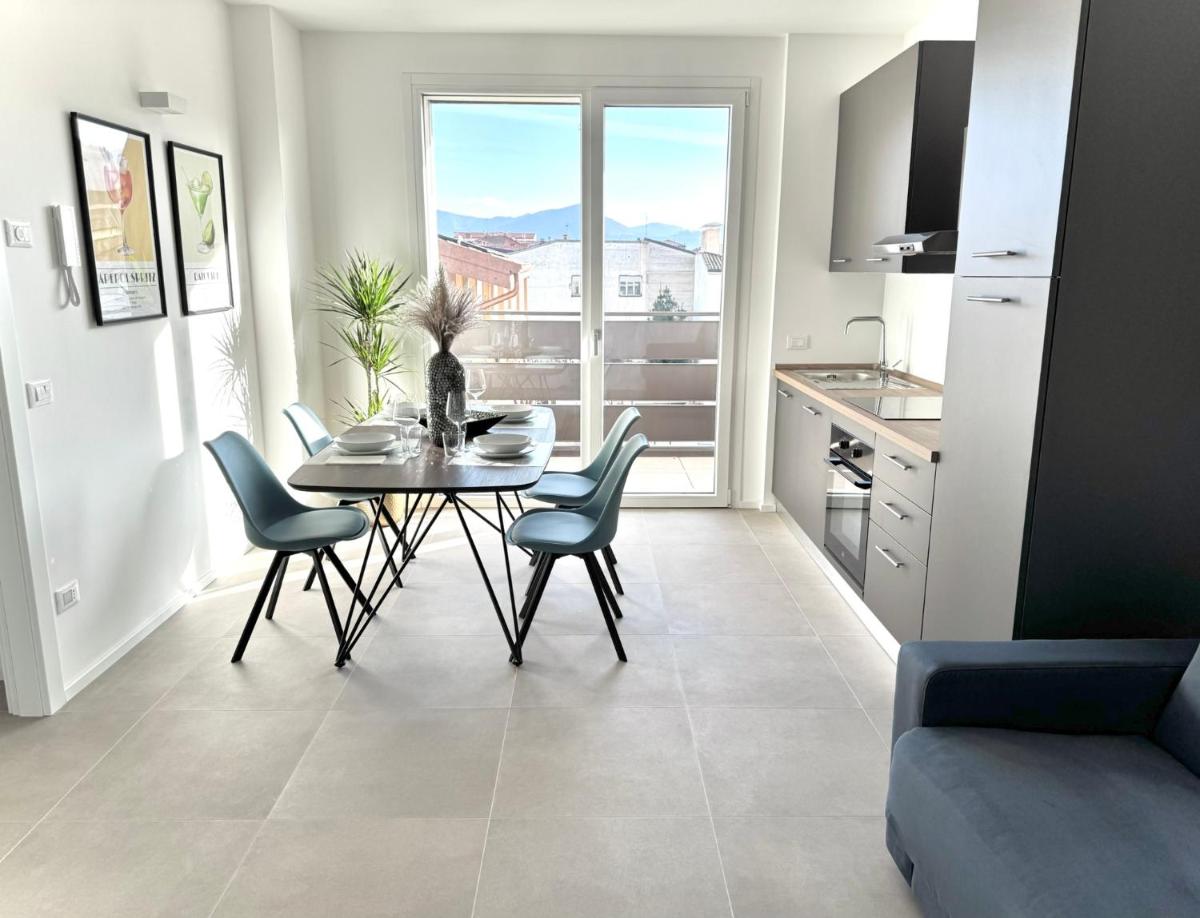 Cocktail - Sarnico Color Suites - Housity
