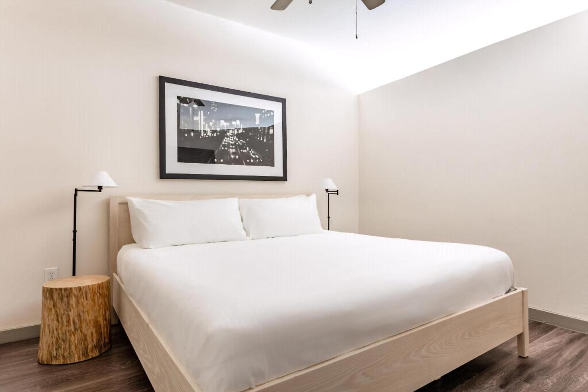 Kasa Love Field-Medical District Dallas - Housity